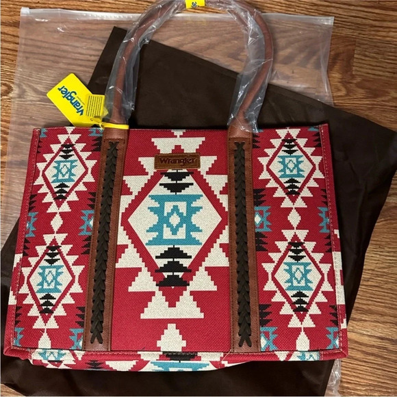 NWT Large Wrangler Purse - Picture 3 of 3